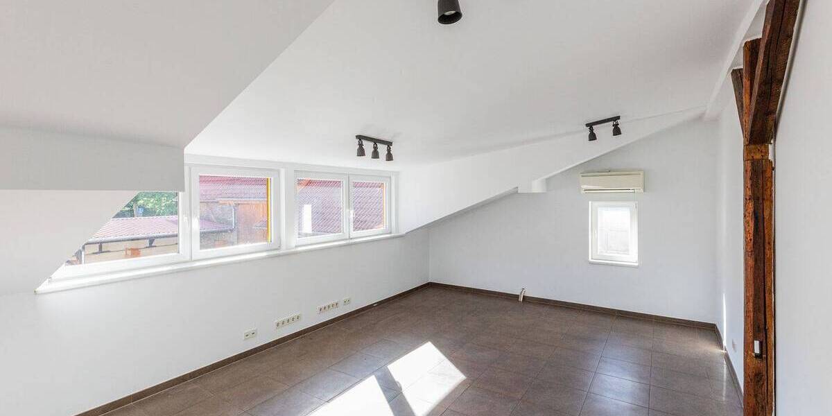 Gewerbeobjekt Bischofsheim - 4 Zimmer, 179 m&sup2;, 1.825&euro; | Angebot:26498819