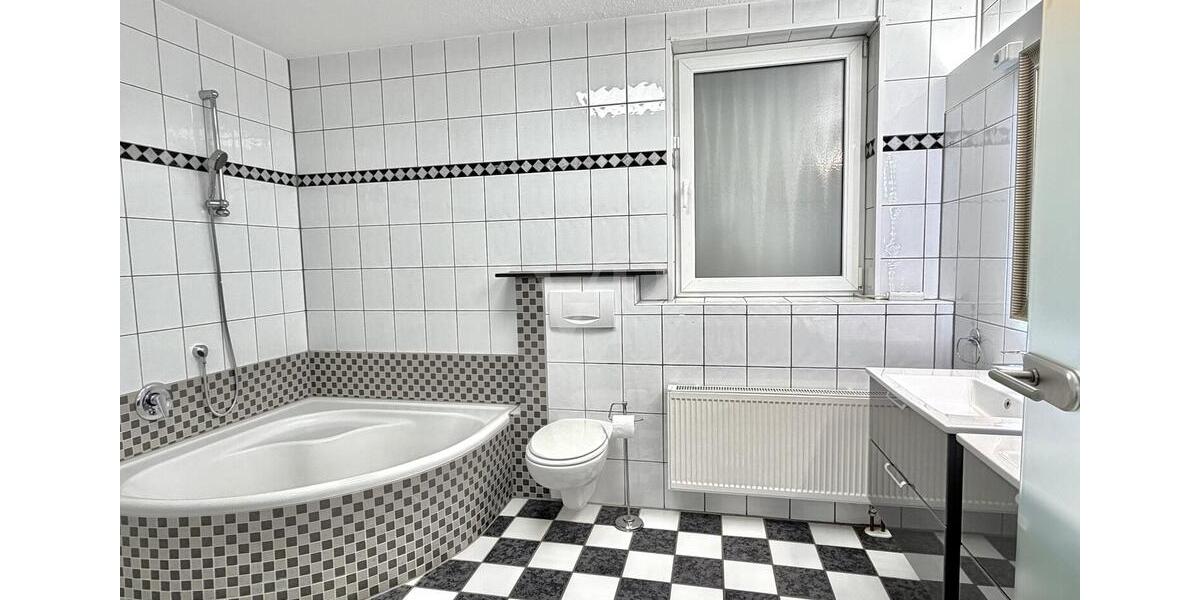 Maisonettenwohnung Kelkheim (Taunus) - 5 Zimmer, 194 m&sup2;, 1.895&euro; | Angebot:24826257