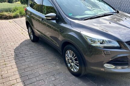 Ford Kuga 148.000 km 11.400 € Ingelheim 55218