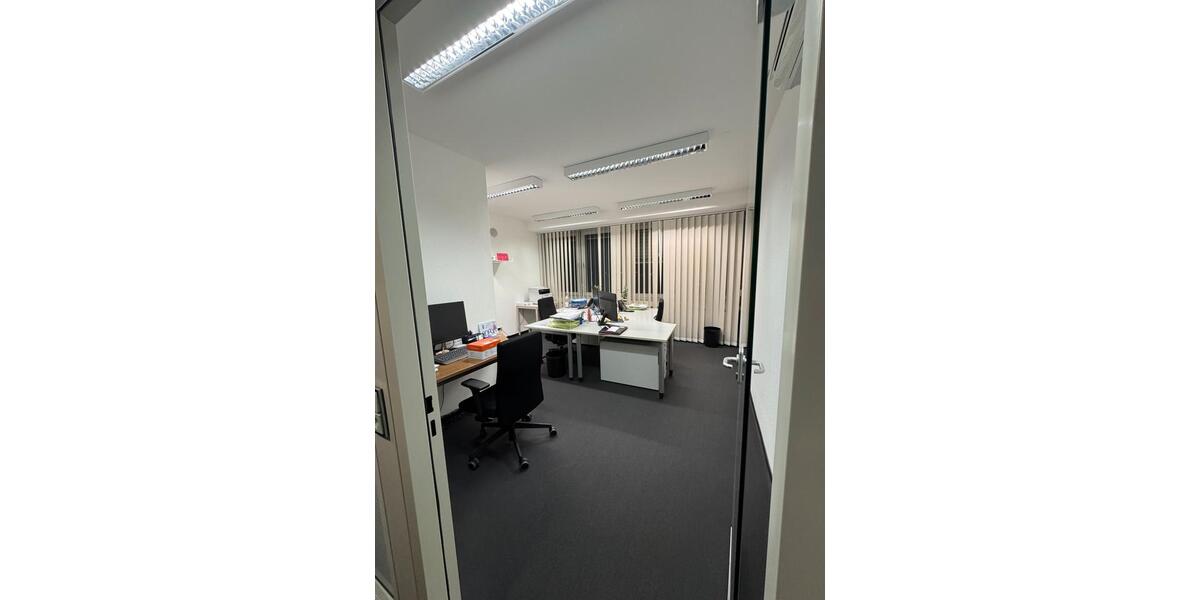 Moderne Büroflächen in Wiesbaden - hell, mit Stellplätzen zimmer