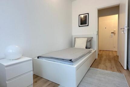 Zimmer frei in moderner 4er WG in Schwalbach – Rheinlandstraße 15 1 zimmer