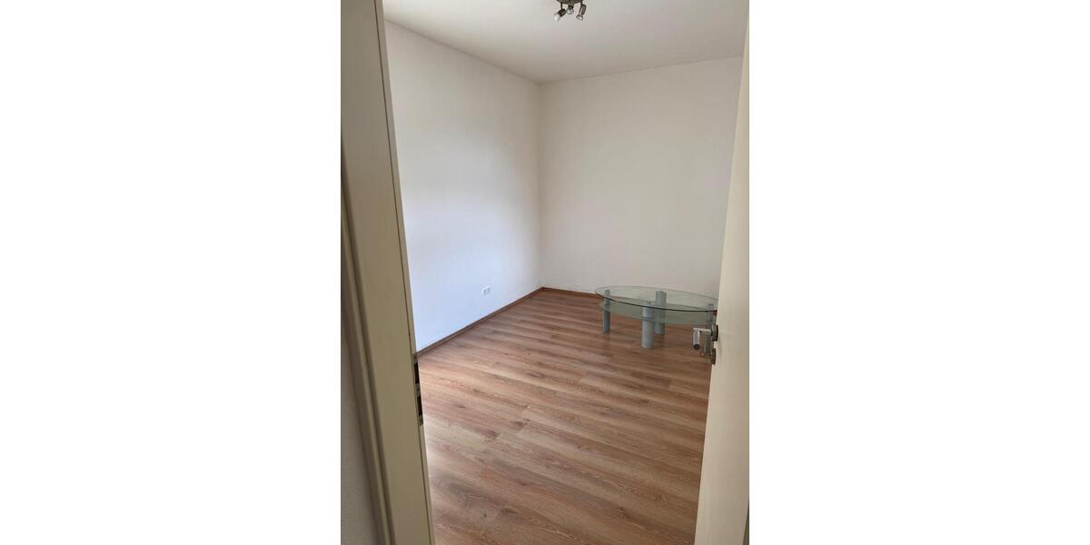 Etagenwohnung Wiesbaden Dotzheim - 2 Zimmer, 32 m&sup2;, 720&euro; | Angebot:25304699