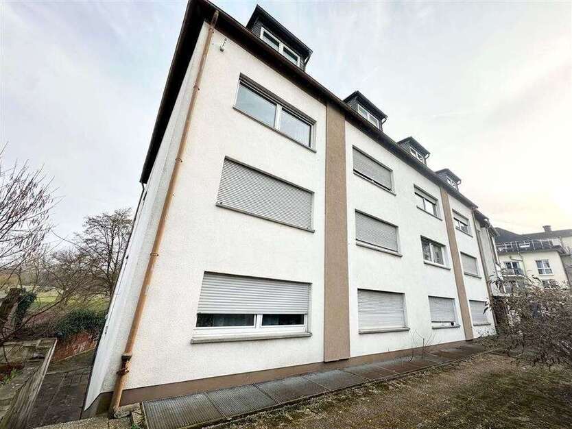 Haus zum Kaufen in Frankfurt 930.000 € 213 m²