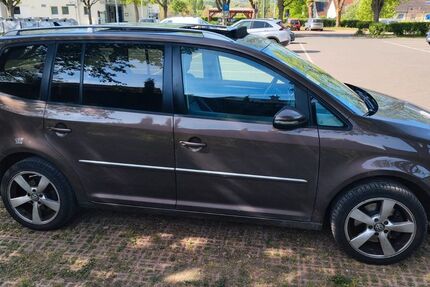 VW Touran 266.000 km 6.900 &euro; Schwabenheim 55270