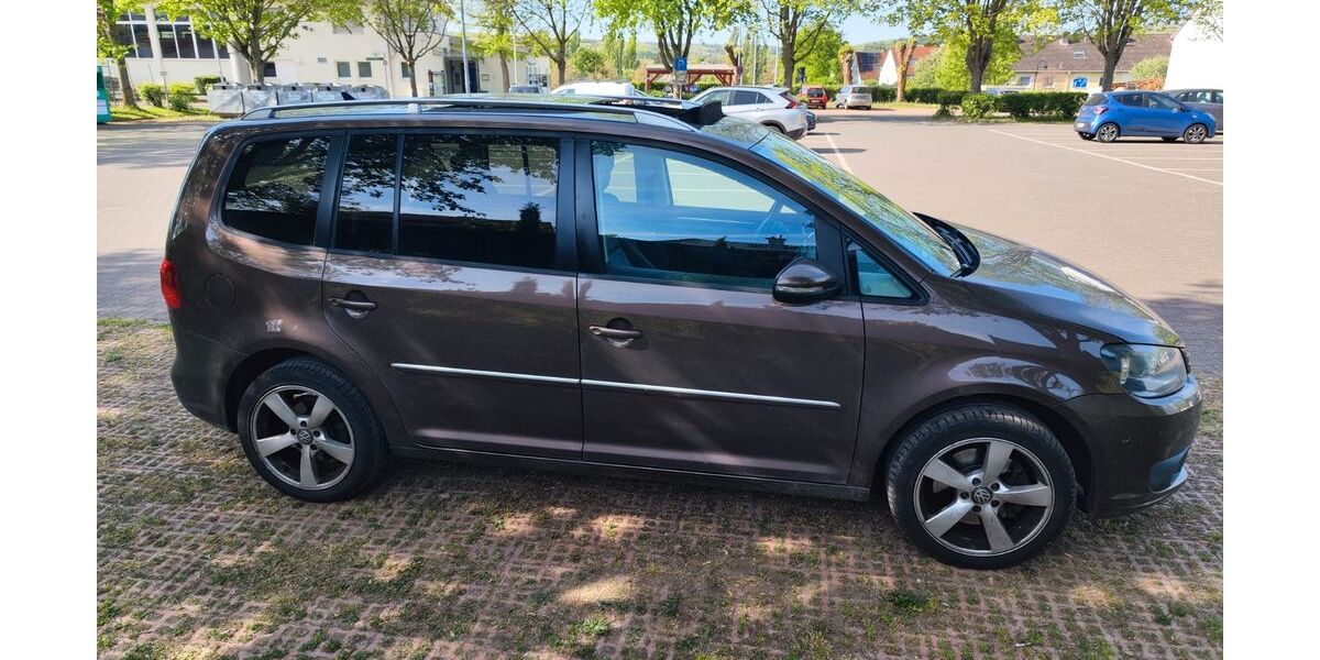 VW Touran 266.000 km 6.900 &euro; Schwabenheim 55270