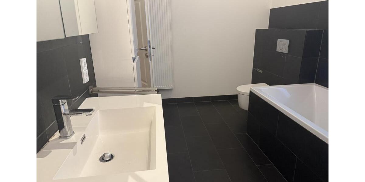 Saniertes Stadthaus FFM-Höchst-Nähe Bahnhof 4 zimmer