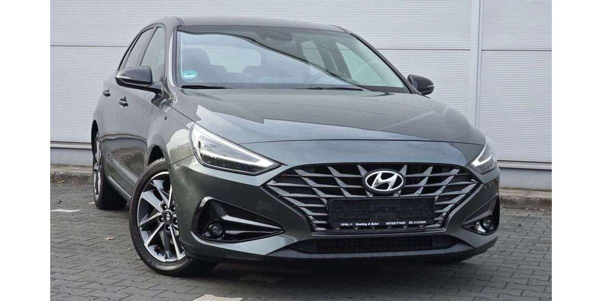 Hyundai i30 61.989 km 15.900 € Wiesbaden 65201