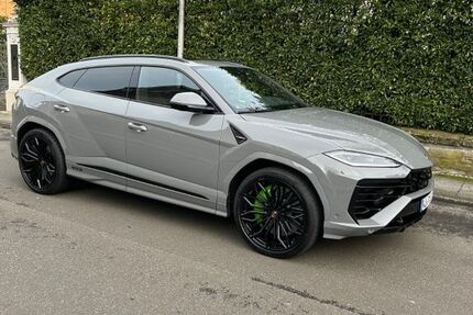 Lamborghini Urus 9.800 km 379.800 &euro; Wiesbaden 65183