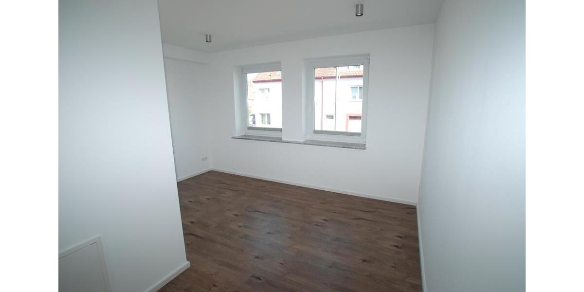 Etagenwohnung Mainz Laubenheim - 4 Zimmer, 136 m&sup2;, 1.995&euro; | Angebot:26316571