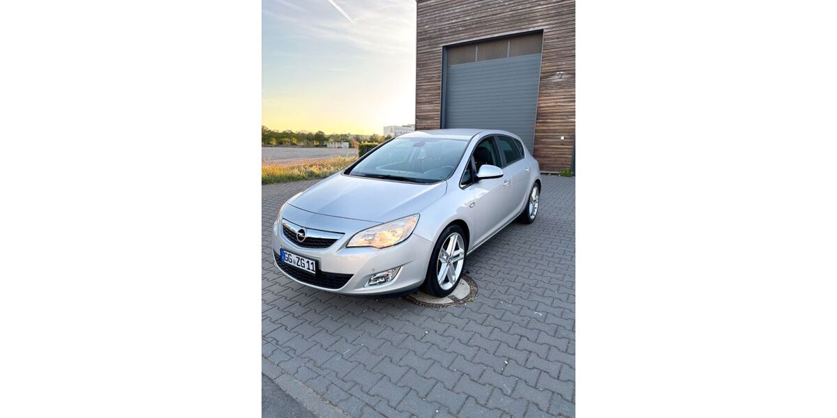 Opel Astra 178.000 km 4.790 &euro; Raunheim 65479