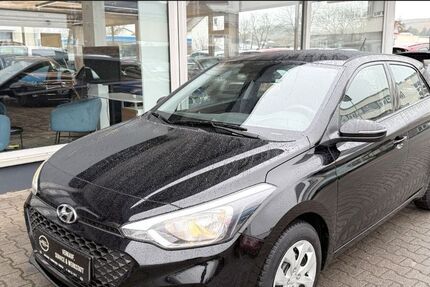 Hyundai i20 123.400 km 8.440 &euro; Geisenheim 65366