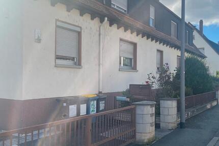 Haus Frankfurt am Main Bonames - 7 Zimmer, 170 m&sup2;, 690.000&euro; | Angebot:24706634