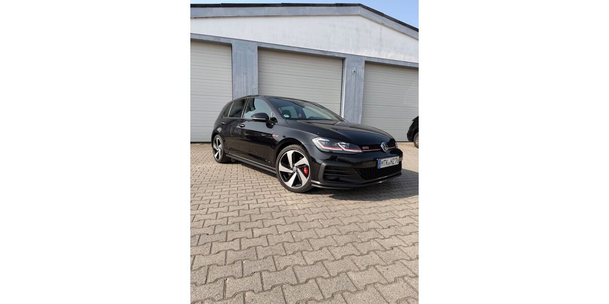 VW Golf 98.200 km 21.299 &euro; Sulzbach 65843