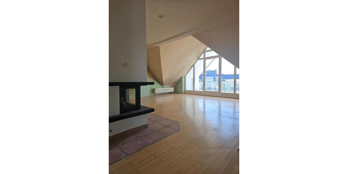 Dachgeschoßwohnung Idstein - 3 Zimmer, 74 m&sup2;, 199.000&euro; | Angebot:26994100