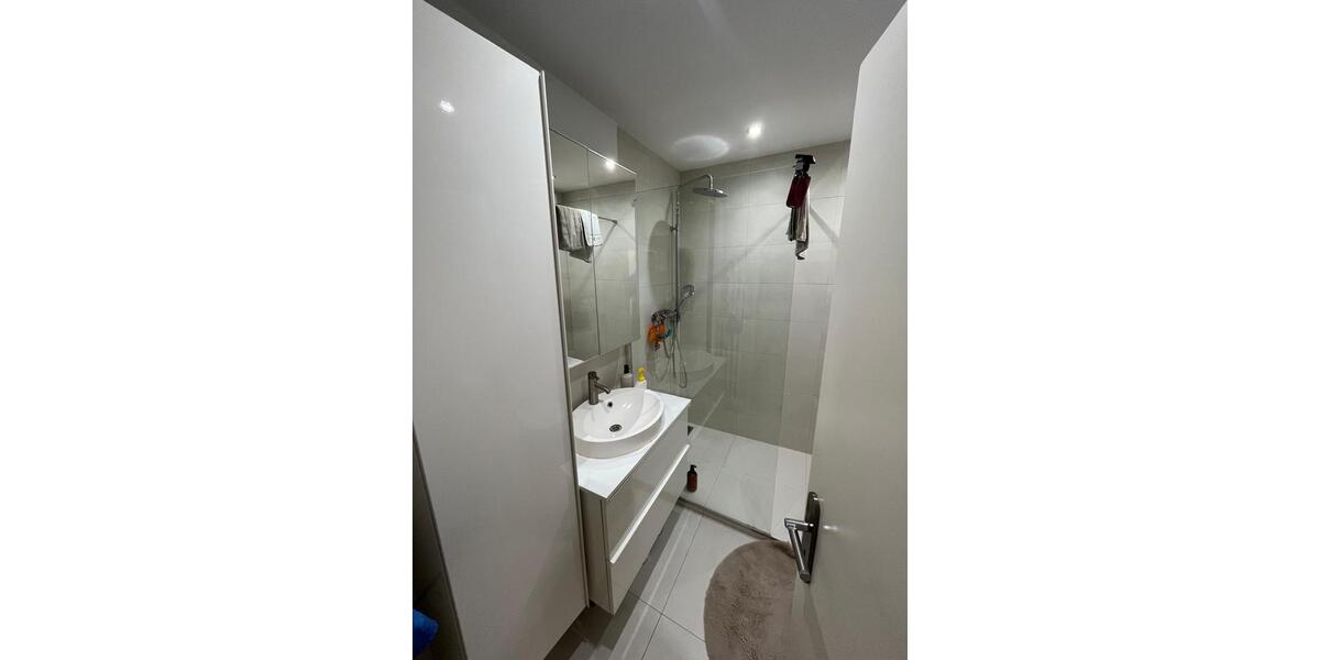 Etagenwohnung Wiesbaden Schierstein - 3 Zimmer, 77 m&sup2;, 1.400&euro; | Angebot:26336198