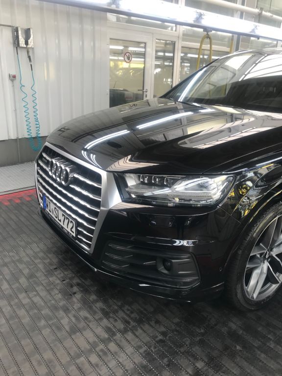 Q7