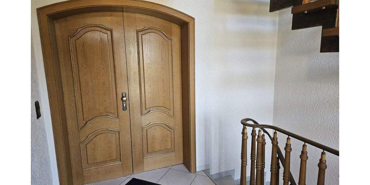 Mehrfamilienhaus, Wohnhaus Hohenstein Breithardt - 4 Zimmer, 140 m&sup2;, 1.250&euro; | Angebot:24565862