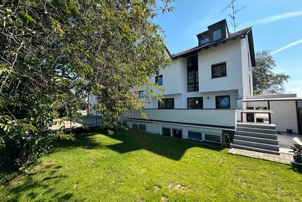Großes modernes und frisch renoviertes Wohnhaus zu verkaufen