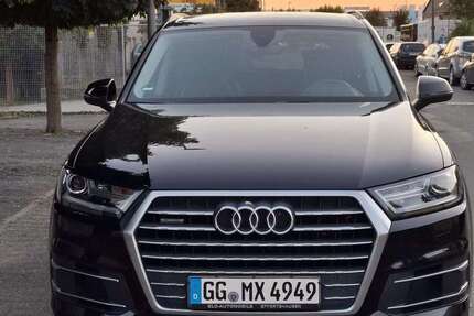 Audi Q7 152.000 km 30.000 € rüsselsheim 65428