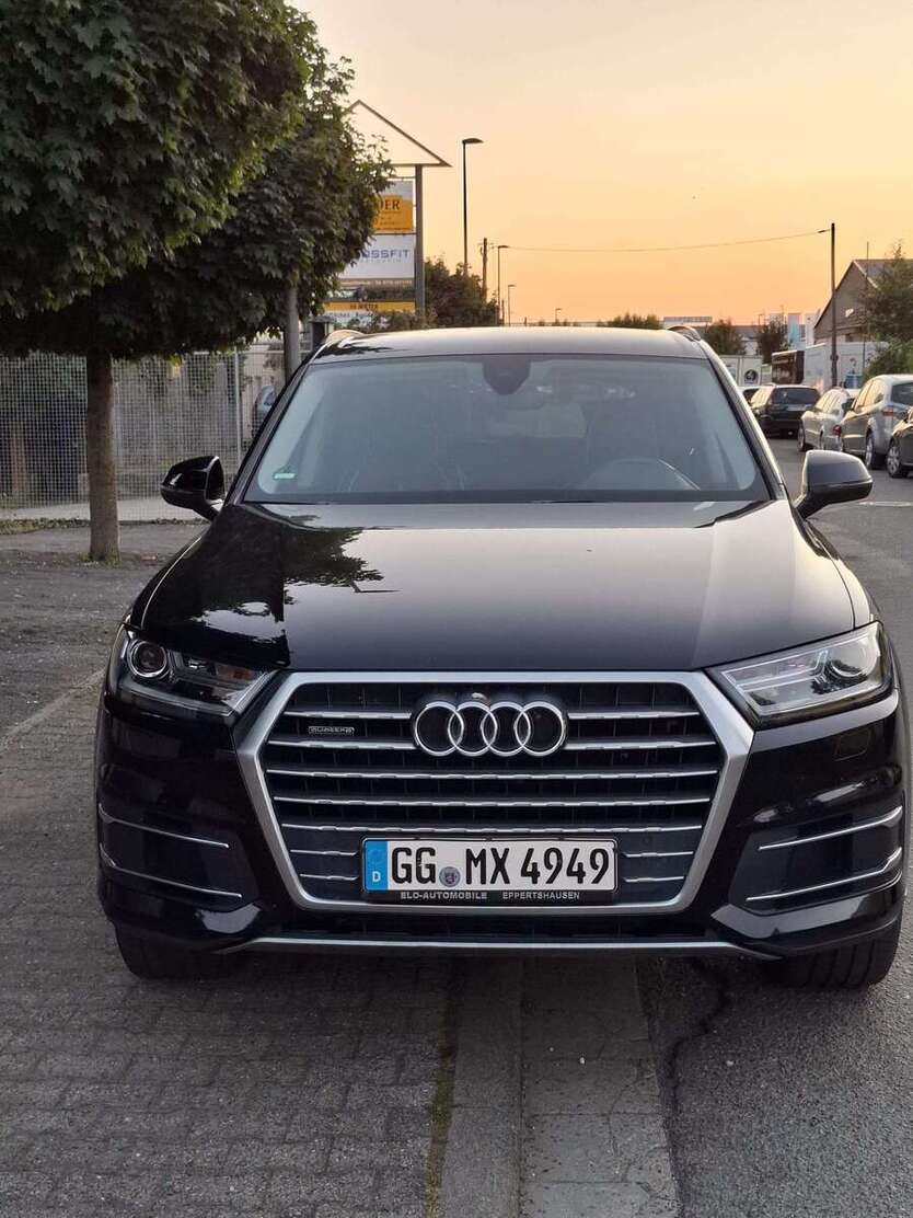 Audi Q7 152.000 km 30.000 € rüsselsheim 65428