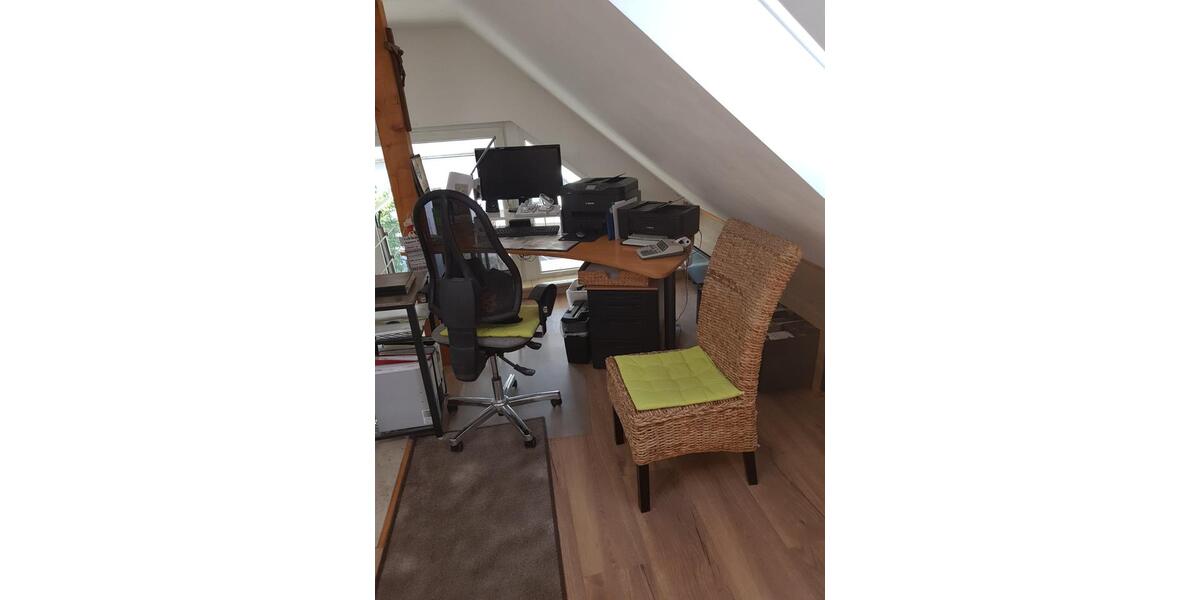 Dachgeschoßwohnung Wiesbaden Mainz-Kostheim - 4 Zimmer, 115 m&sup2;, 1.250&euro; | Angebot:25715262