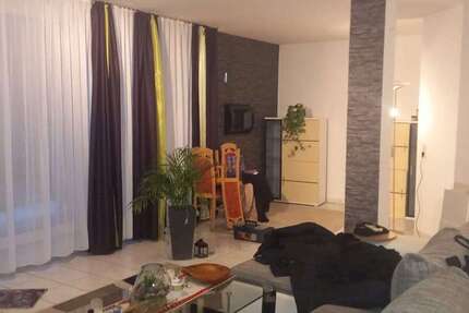 Haus zum Mieten in Wiesbaden 1.900 € 150 m² 5 zimmer