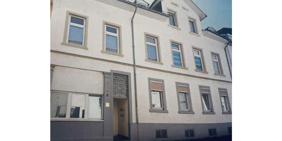 Denkmalgeschütztes 5-Parteienhaus mit großer Dachterrasse in Wiesbaden Nordost. Provisionsfrei. 1 zimmer