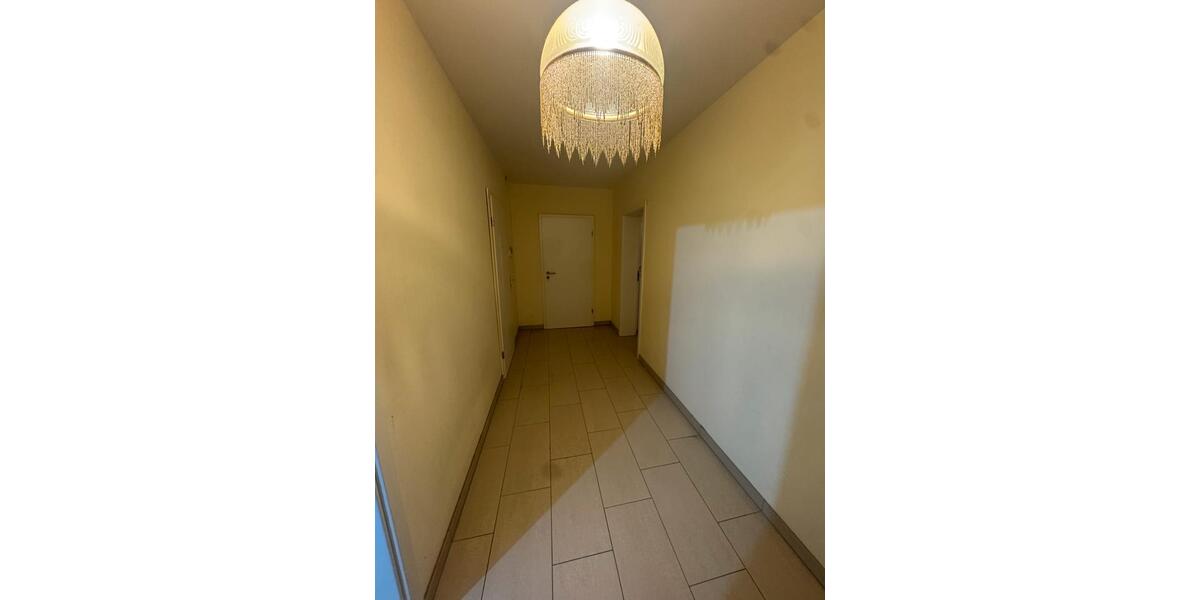 Etagenwohnung Rüsselsheim am Main - 2.5 Zimmer, 77 m&sup2;, 1.100&euro; | Angebot:25542875