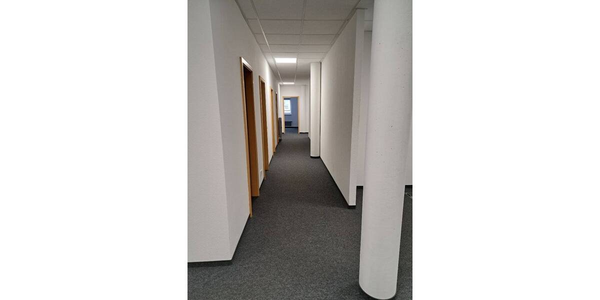 Gewerbeobjekt Oberursel - 5 Zimmer, 257 m&sup2;, 2.549&euro; | Angebot:25776590