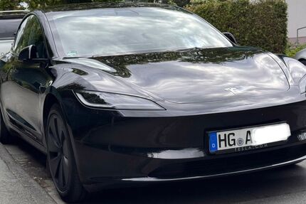 Tesla Model 3 42.112 km 30.600 &euro; Oberursel/Ts. 61440