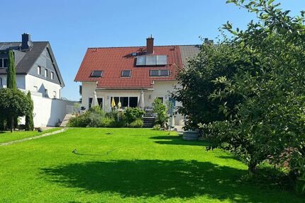 Exklusives 2-3-FH in Bestlage von Neu-Isenburg-Buchenbusch. Waldrandlage mit Traumgrundstück!