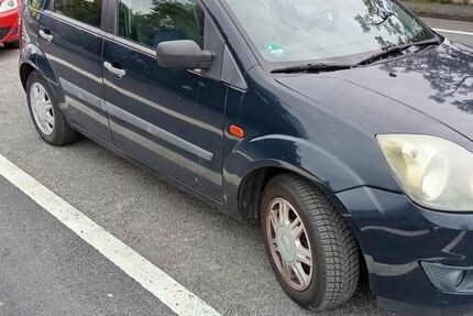 Ford Fiesta 172.000 km 1.600 € Wiesbaden 55246