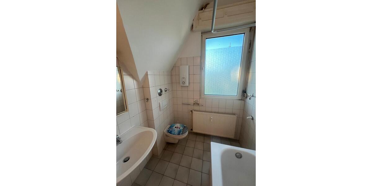Etagenwohnung Frankfurt am Main Bockenheim - 2 Zimmer, 80 m&sup2;, 1.720&euro; | Angebot:26681498