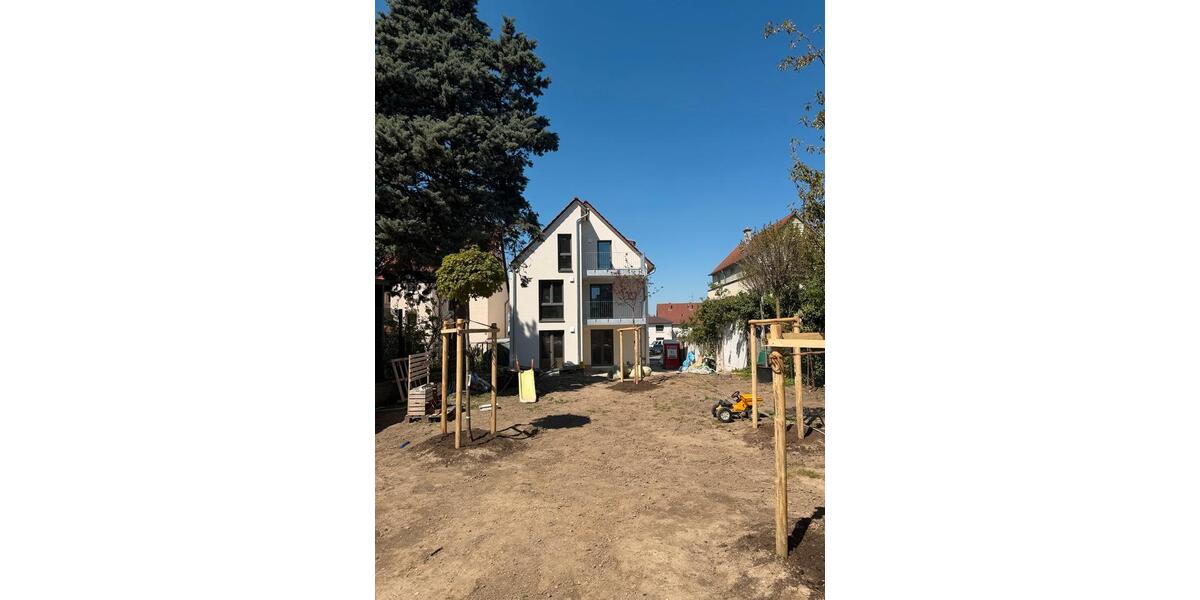 Dachgeschoßwohnung Mainz Bretzenheim - 4 Zimmer, 75 m&sup2;, 1.750&euro; | Angebot:26576172