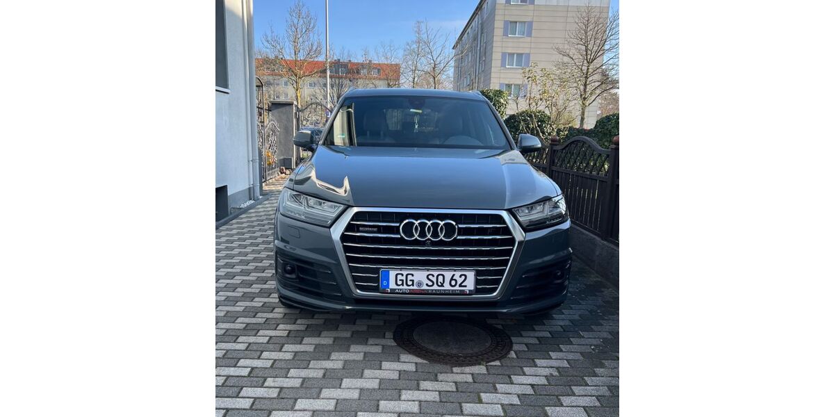 Audi Q7 175.000 km 28.700 &euro; Rüsselsheim 65428