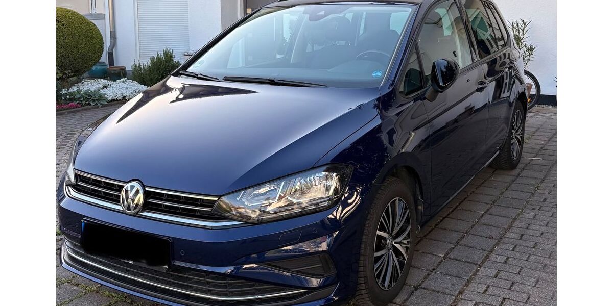 VW Golf Sportsvan 66.000 km 14.900 &euro; Flörsheim 65439