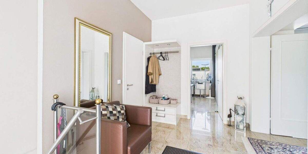 Einfamilienhaus Wiesbaden Nordost - 8 Zimmer, 295 m&sup2;, 1.985.000&euro; | Angebot:24504354