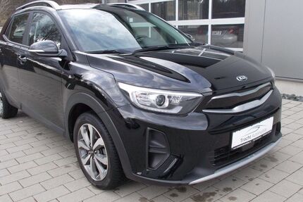 Kia Stonic 28.000 km 17.700 &euro; Bad Schwalbach 65307