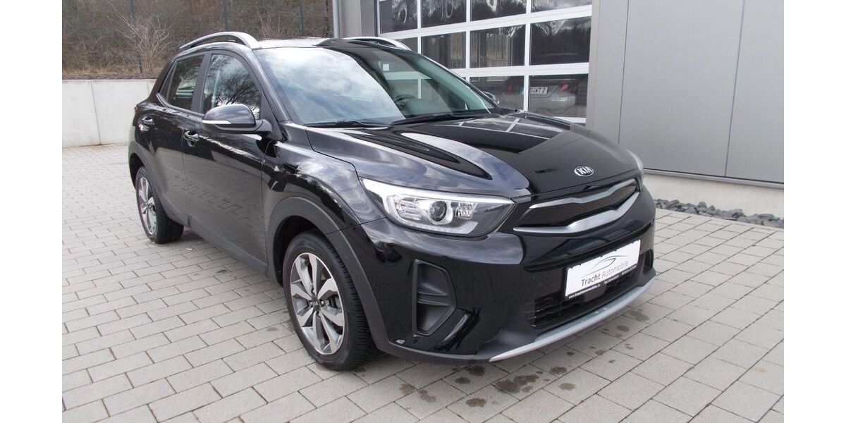 Kia Stonic 28.000 km 17.700 &euro; Bad Schwalbach 65307