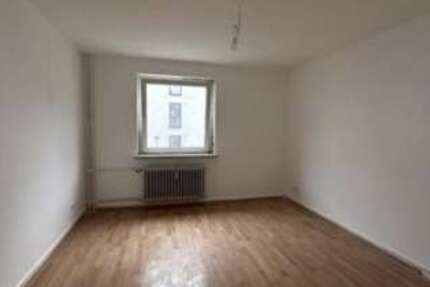 Haus zum Kaufen in Frankfurt am Main 1.200.000 € 380 m²