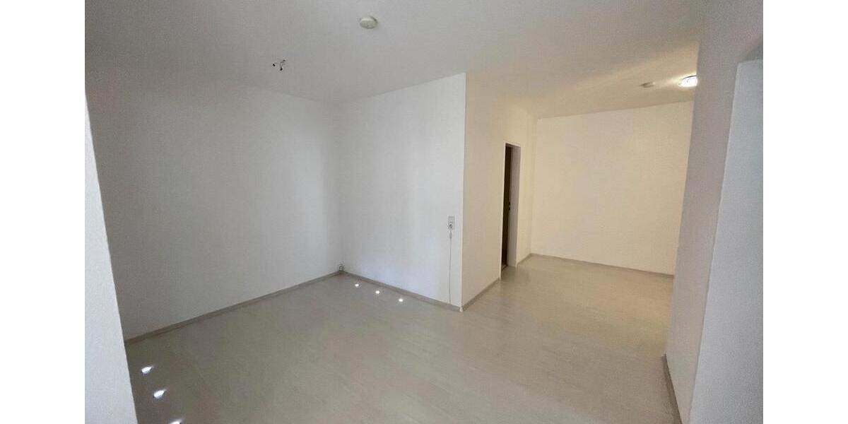 Hochparterre Wiesbaden Mainz-Amöneburg - 2.5 Zimmer, 77 m&sup2;, 260.000&euro; | Angebot:26690446