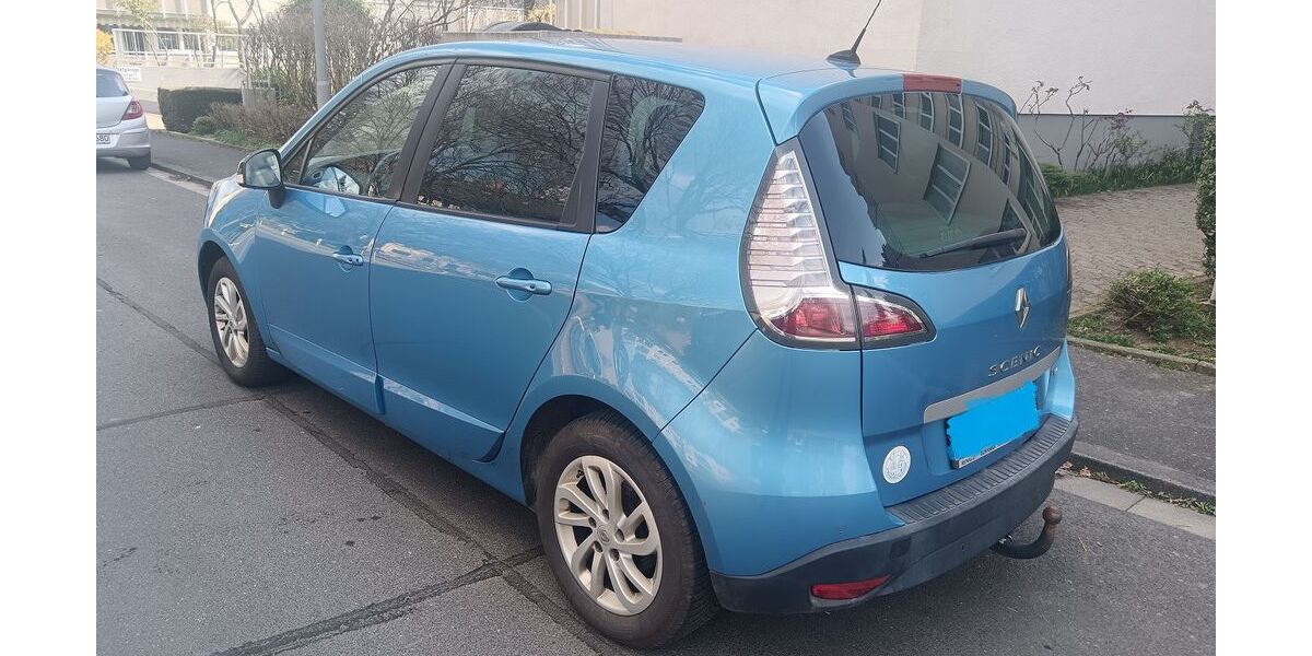 Renault Scenic 169.000 km 5.400 € Wiesbaden 65185