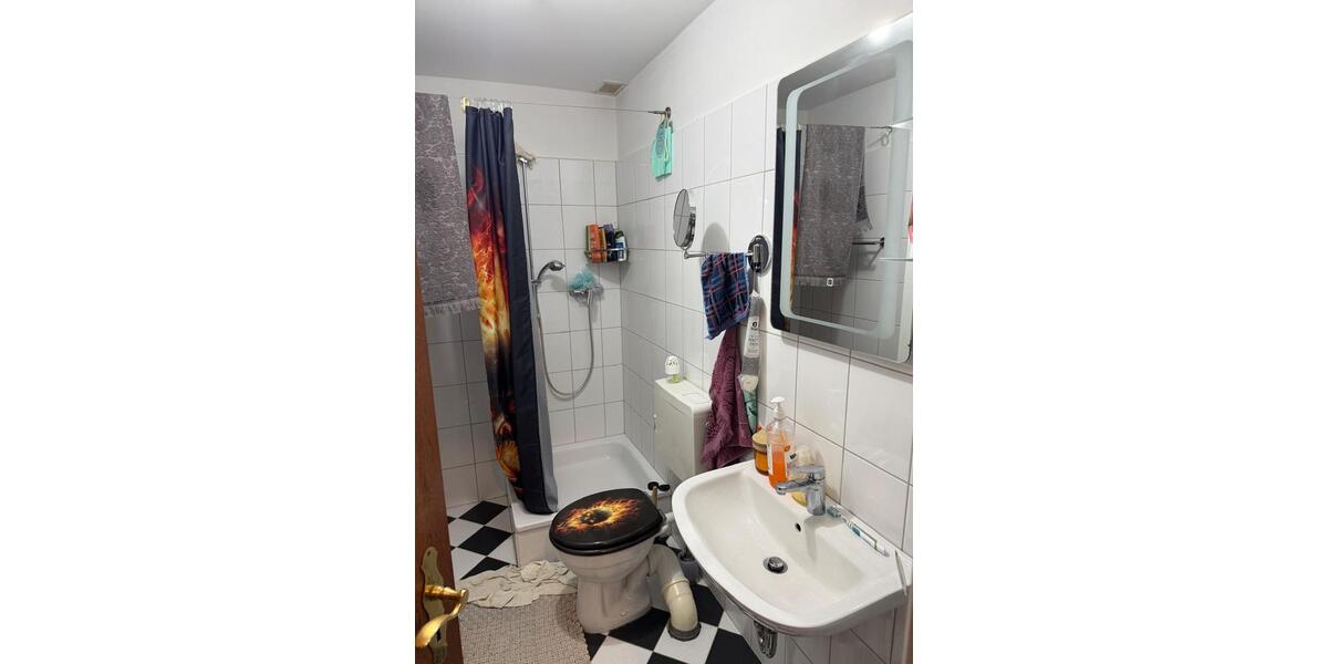 Etagenwohnung Wiesbaden Biebrich - 1 Zimmer, 31 m&sup2;, 680&euro; | Angebot:26056976