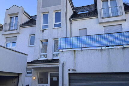 2-Zi Wohnung in Wiesbaden Dotzheim Bad Terrasse Einbauküche Garage 2 zimmer