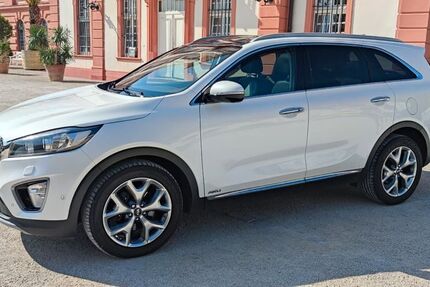 Kia Sorento 182.000 km 14.500 &euro; Wiesbaden 65201