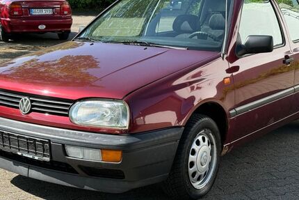 VW Golf 81.000 km 888 &euro; Rüsselsheim 65428