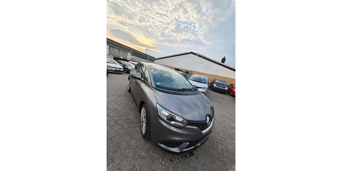 Renault Scenic 144.253 km 7.777 &euro; Ingelheim 55218
