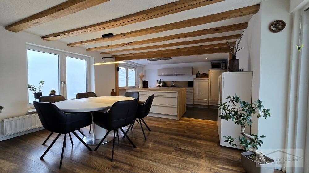 Einfamilienhaus Taunusstein / Neuhof Neuhof - 8 Zimmer, 224 m&sup2;, 749.000&euro; | Angebot:26218735
