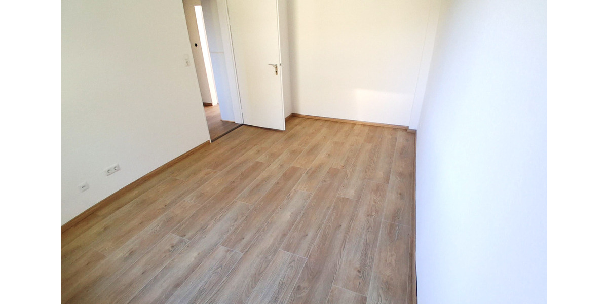Reihenhaus Königstein im Taunus - 3 Zimmer, 213 m&sup2;, 1.750&euro; | Angebot:25897737