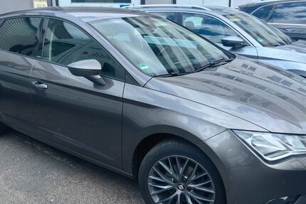 Seat Leon 292.000 km 4.150 &euro; Rüsselsheim 65428